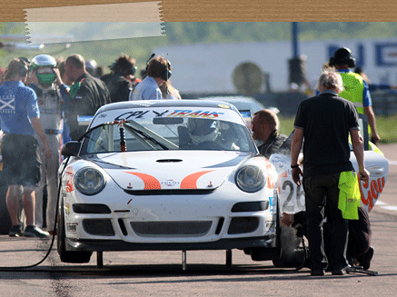 Relais de la Porsche Speedlover dans la course 2 Relais de la Porsche Speedlover dans la course 2