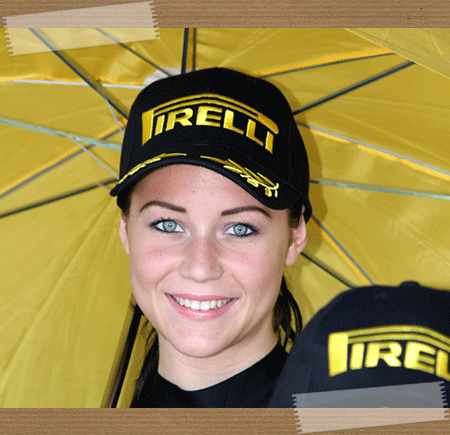 Couleurs Pirelli avec les Grid Girls des Super Séries FFSA Couleurs Pirelli avec les Grid Girls des Super Séries FFSA