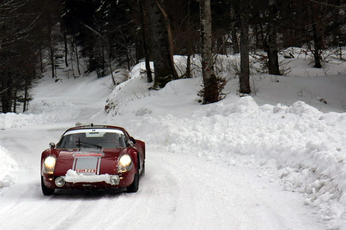 Avec une Porsche 904 GTS, il faut oser. Les Belges Jean-Claude Castelein et Filip Deplancke lont fait en 2009